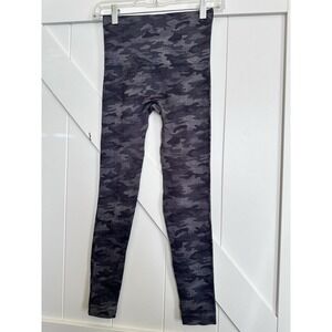 Spanx AthleticLeggings‎ Women Size S/P Gray Camo Stretch Petite